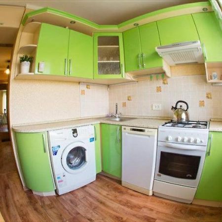 2 Ком Апартаменты В Центре Города Kostanay Ngoại thất bức ảnh