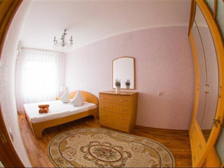 2 Ком Апартаменты В Центре Города Kostanay Ngoại thất bức ảnh